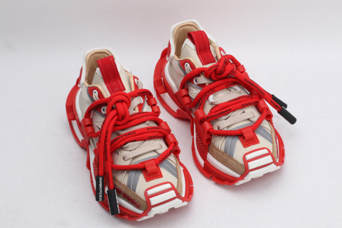 DG SNEAKERS 052506