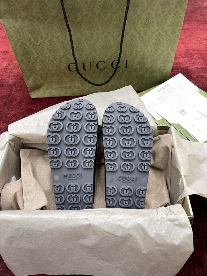 Gv*c slippers