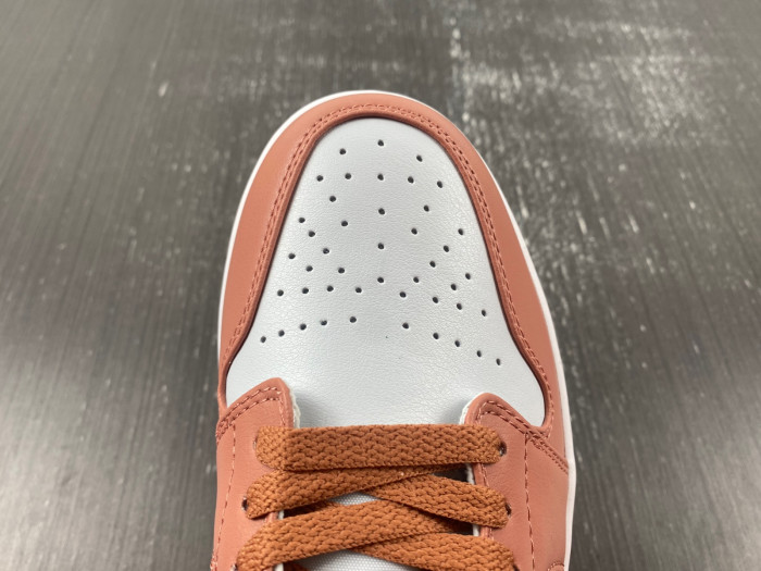 AIR JORDAN 1 LOW  DC0774-080