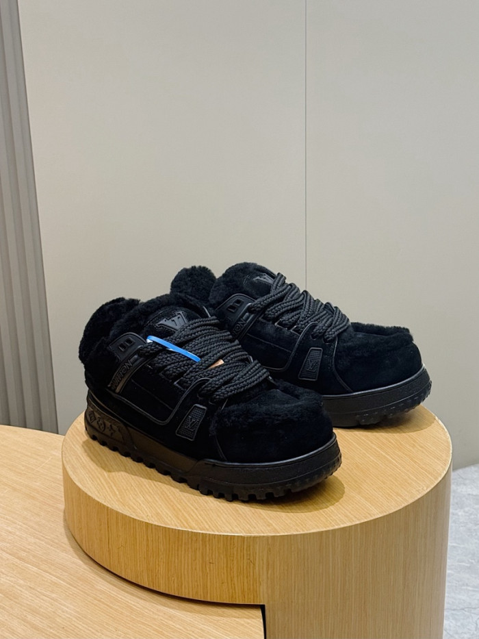 LV SNEAKER TRANIER MAXI FOR-LV441