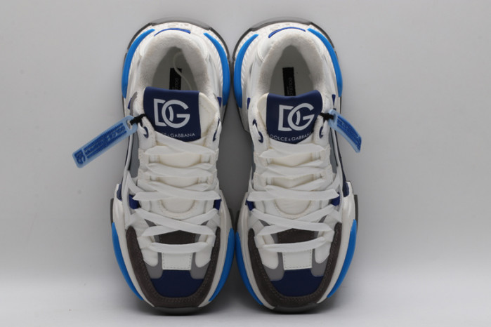 DG SNEAKERS 052502