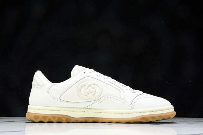 Gv*c sneaker