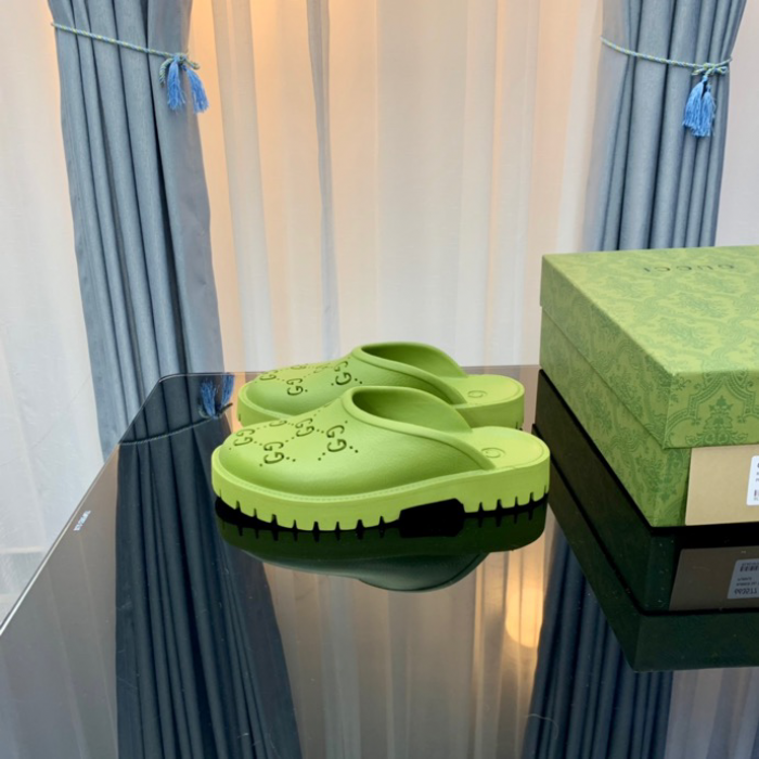 Gv*c slippers