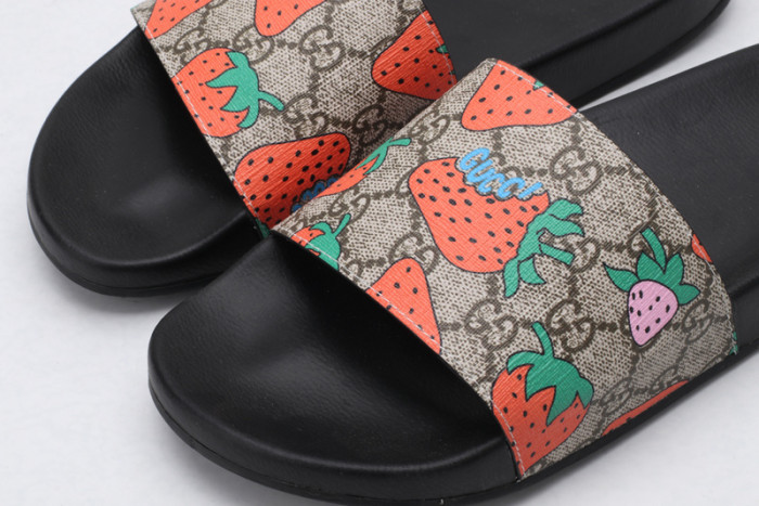 Gv*c slippers