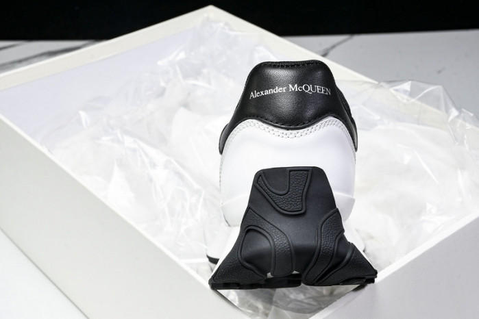 MQ Sneakers