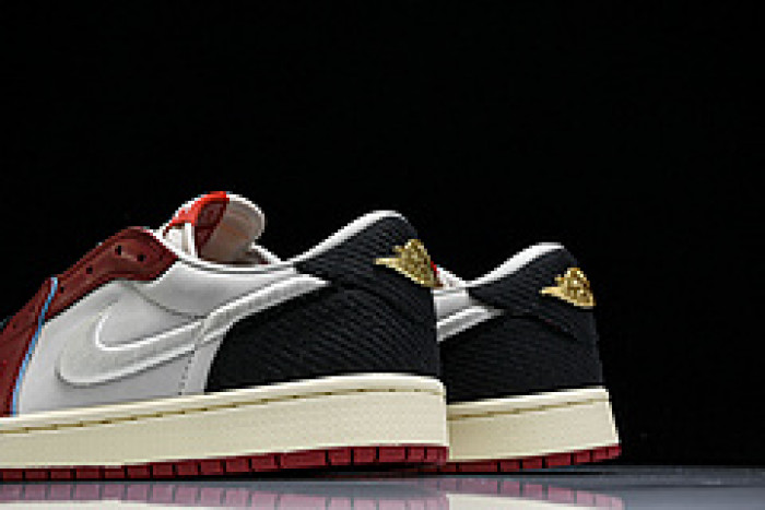 Trophy Room x Air Jordan 1 Low OG “Rookie Card: Home” HV6157-100