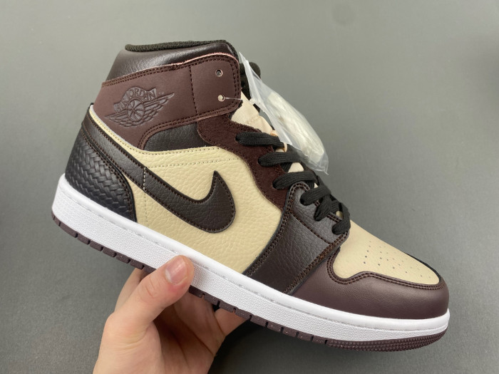 Air Jordan 1 Mid SE FZ4359-200