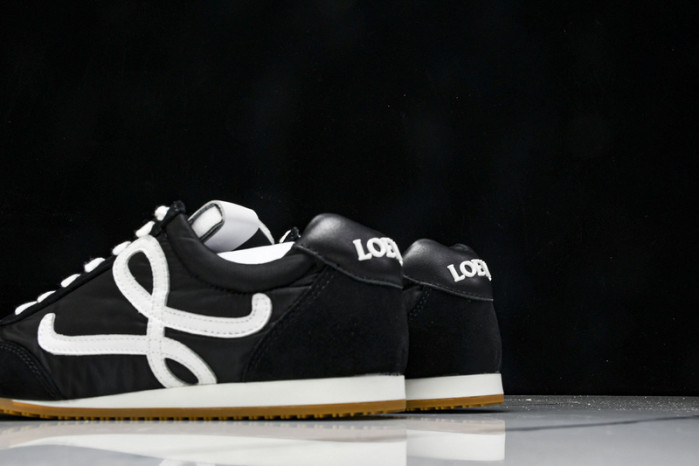 L*0ewe Ballet Runner  LW-FOR03