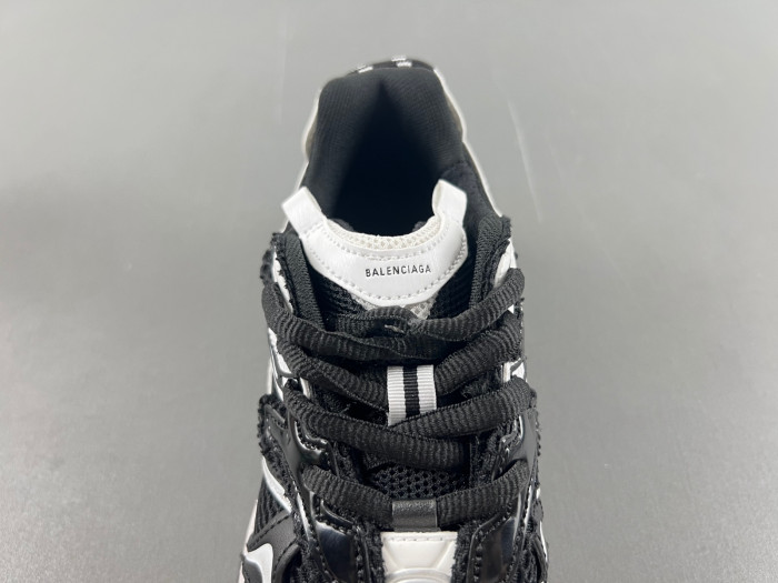 BLCG RUNNER  779064-W3RBXP-0213