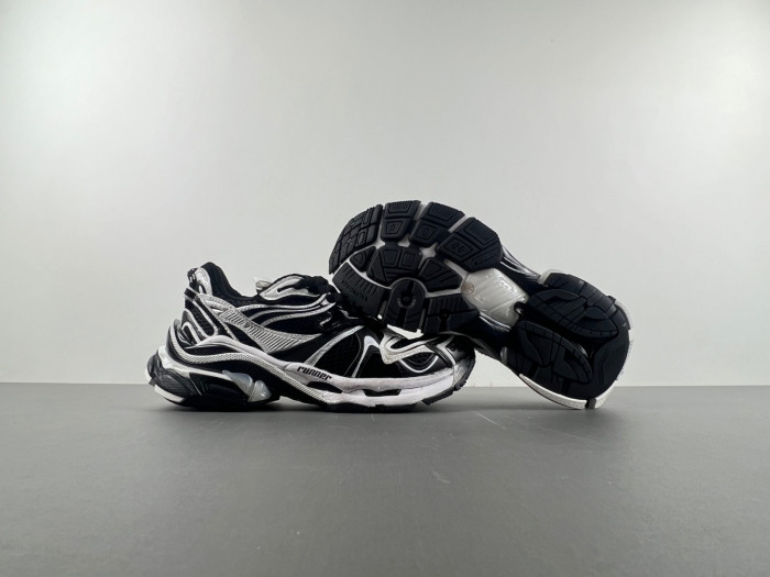 BLCG RUNNER  779064-W3RBXP-0213
