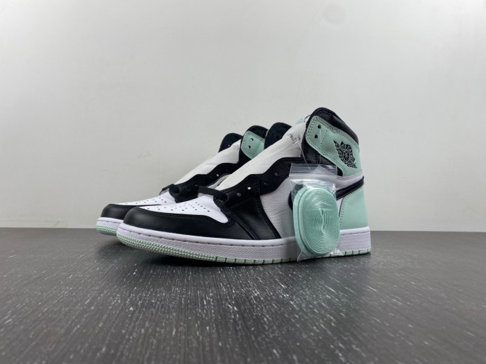 Air Jordan 1 RETRO HIGH OG NRG 861428 100