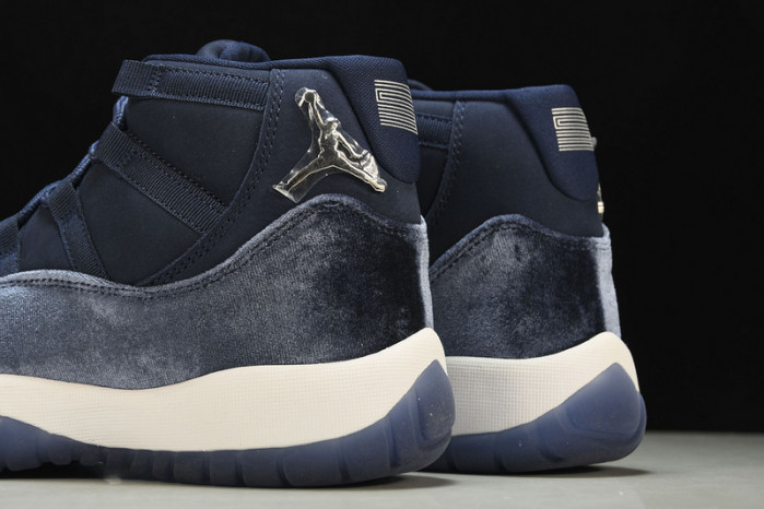 Air Jordan 11   wmns AR0715-441