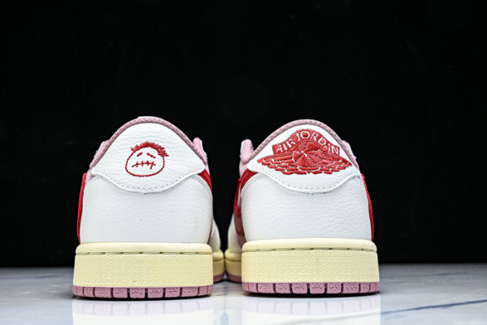 Travis Scott x Air Jordan 1 Low OG DM7866-100