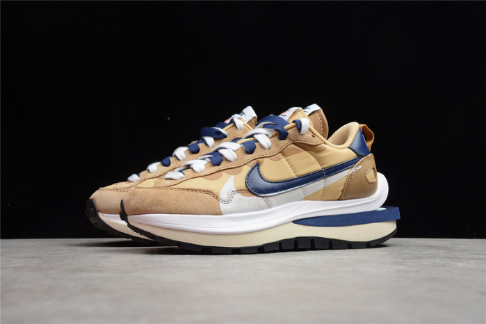 Sacai x Jean Paul Gaultier x Nk VaporWaffle DH9186-200