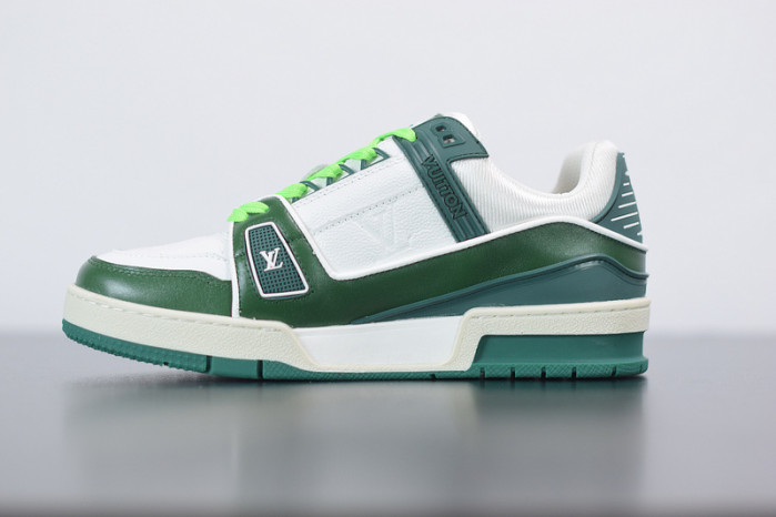 LV SNEAKER LOW YEE-001