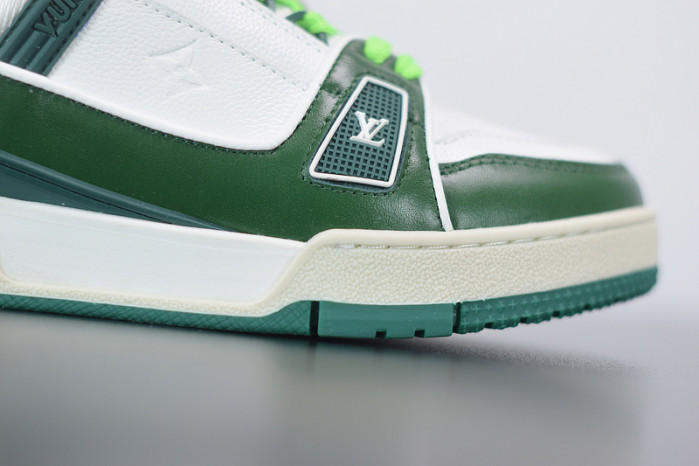 LV SNEAKER LOW YEE-001