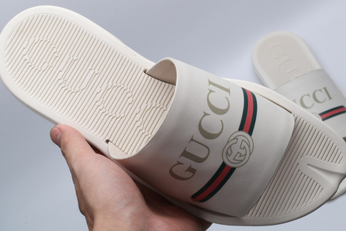 Gv*c slippers