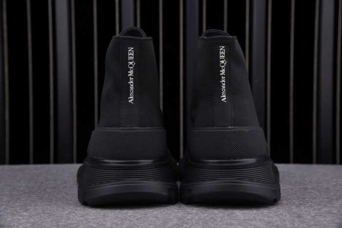 MQ Sneakers