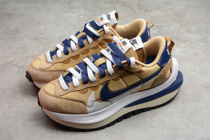 Nike Vaporwaffle sacai Sesame Blue Void DD1875-200