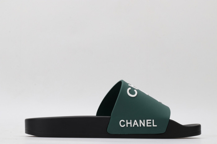 CH*NEL SLIPPERS